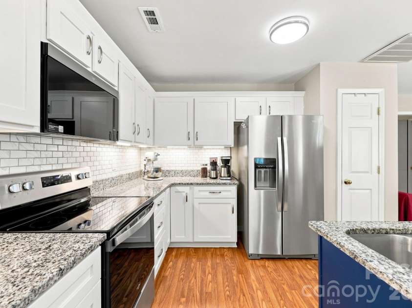 1169 Academic Drive, Winston Salem, NC 27106.  MLS# CAR4415445, YatesRealty ID 44935. 