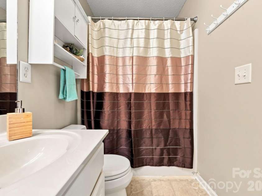 1169 Academic Drive, Winston Salem, NC 27106.  MLS# CAR4415445, YatesRealty ID 44935. 