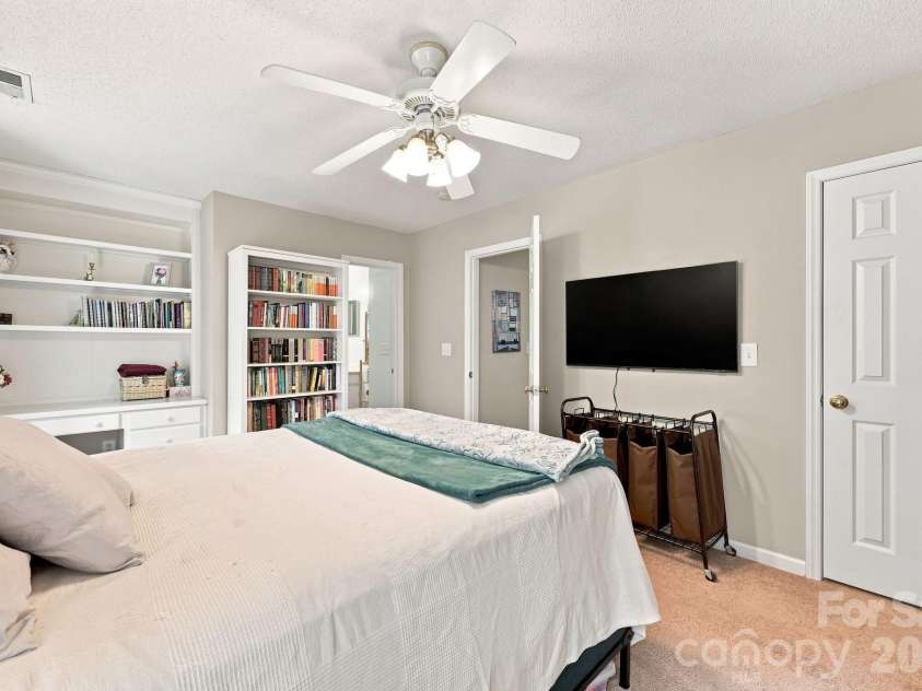 1169 Academic Drive, Winston Salem, NC 27106.  MLS# CAR4415445, YatesRealty ID 44935. 