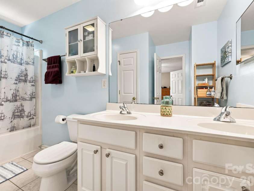 1169 Academic Drive, Winston Salem, NC 27106.  MLS# CAR4415445, YatesRealty ID 44935. 