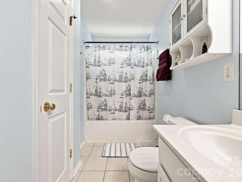 1169 Academic Drive, Winston Salem, NC 27106.  MLS# CAR4415445, YatesRealty ID 44935. 