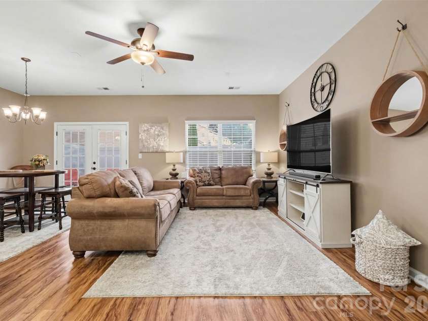 12058 Stratfield Place Circle, Pineville, NC 28134.  MLS# CAR4414924, YatesRealty ID 44936. 
