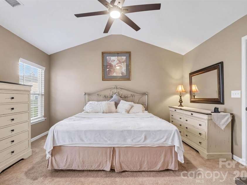 12058 Stratfield Place Circle, Pineville, NC 28134.  MLS# CAR4414924, YatesRealty ID 44936. 