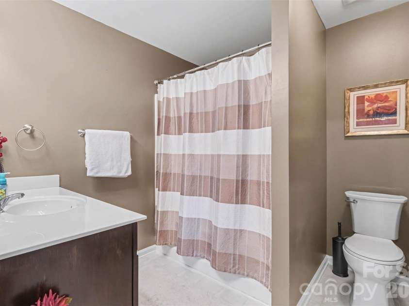 12058 Stratfield Place Circle, Pineville, NC 28134.  MLS# CAR4414924, YatesRealty ID 44936. 