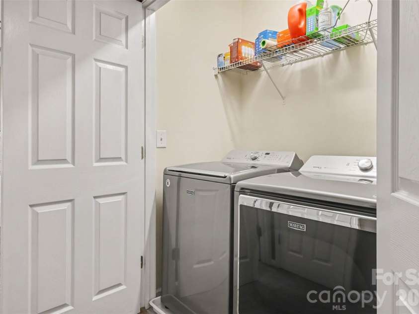 12058 Stratfield Place Circle, Pineville, NC 28134.  MLS# CAR4414924, YatesRealty ID 44936. 