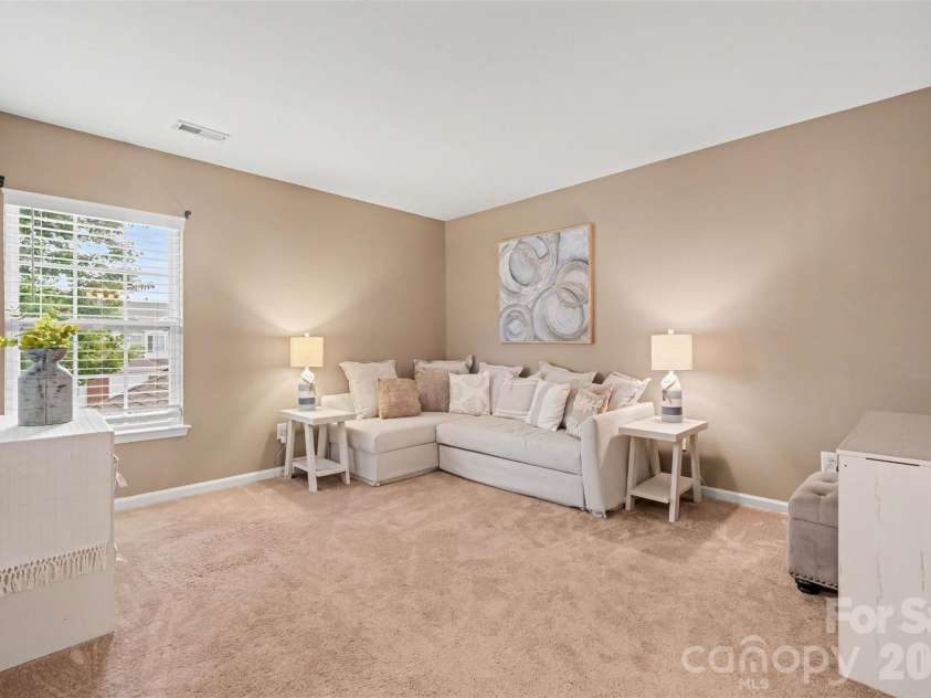 12058 Stratfield Place Circle, Pineville, NC 28134.  MLS# CAR4414924, YatesRealty ID 44936. 