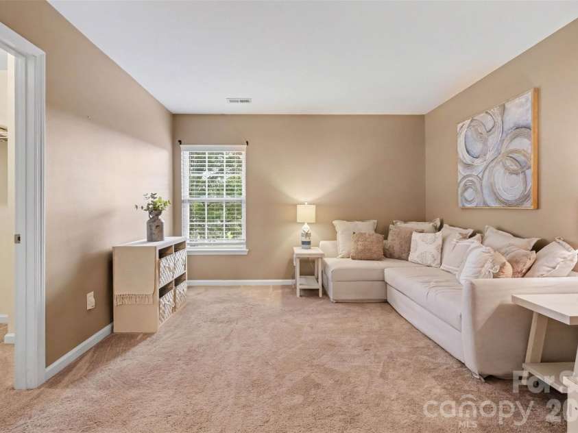 12058 Stratfield Place Circle, Pineville, NC 28134.  MLS# CAR4414924, YatesRealty ID 44936. 
