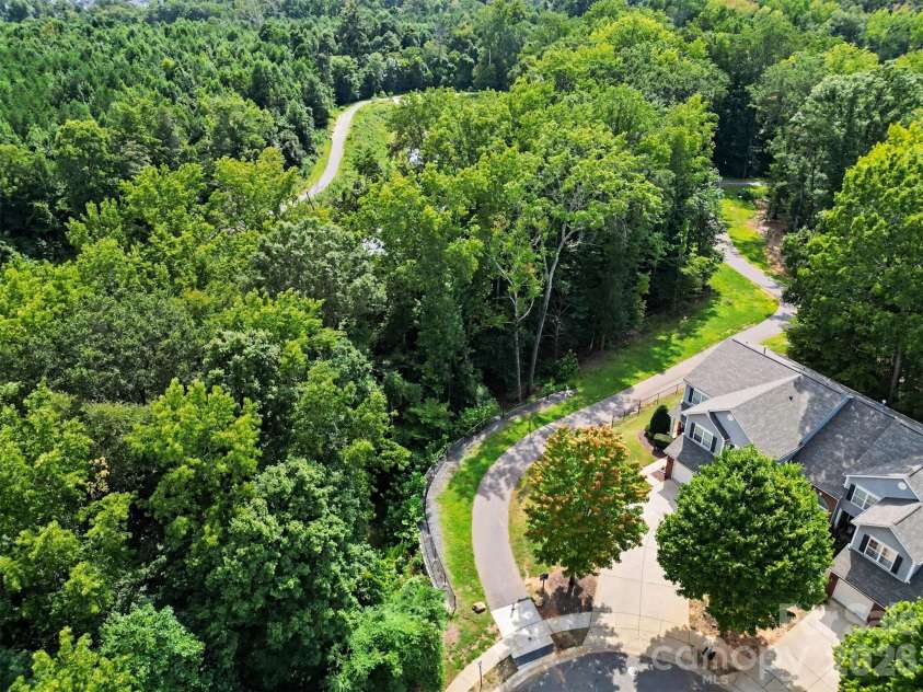 12058 Stratfield Place Circle, Pineville, NC 28134.  MLS# CAR4414924, YatesRealty ID 44936. 