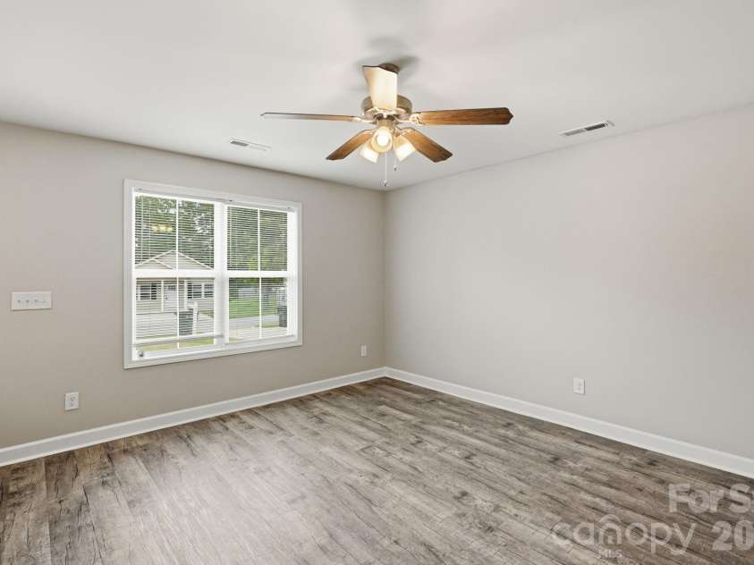 155 Mckinnon Avenue, Concord, NC 28025.  MLS# CAR4415280, YatesRealty ID 44937. 