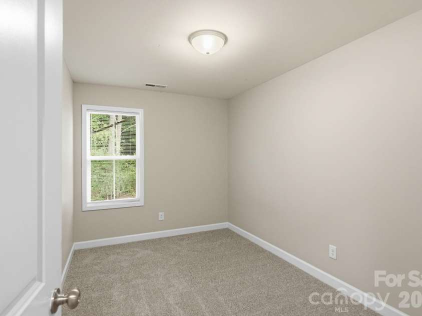 155 Mckinnon Avenue, Concord, NC 28025.  MLS# CAR4415280, YatesRealty ID 44937. 