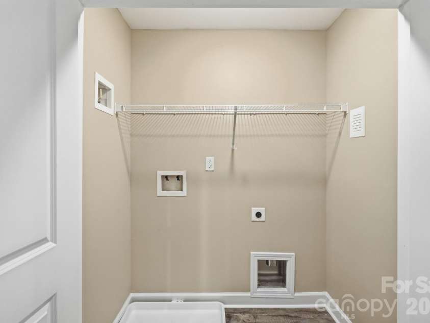 155 Mckinnon Avenue, Concord, NC 28025.  MLS# CAR4415280, YatesRealty ID 44937. 