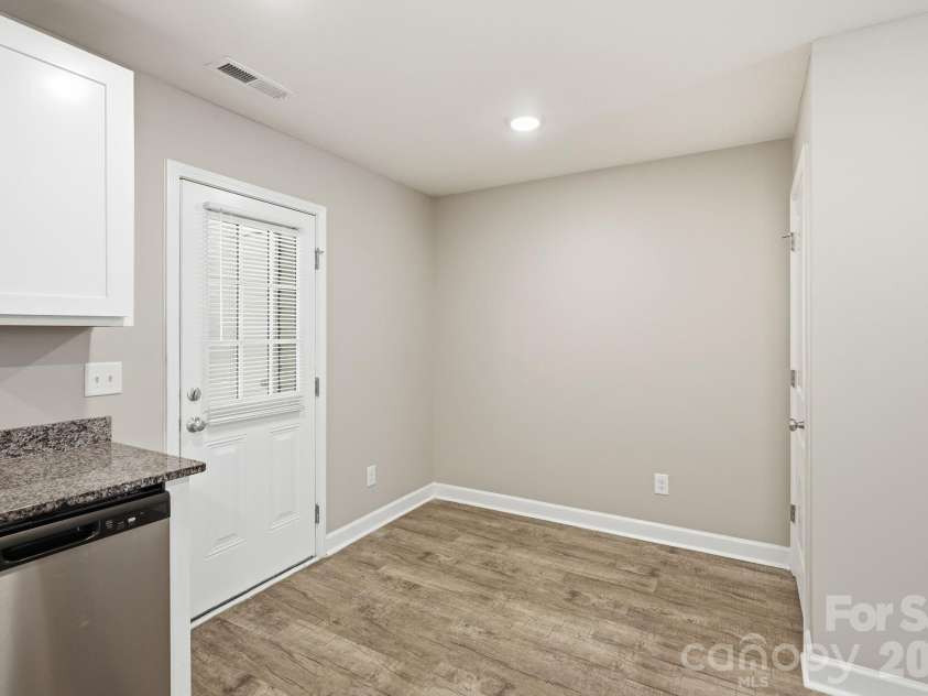 155 Mckinnon Avenue, Concord, NC 28025.  MLS# CAR4415280, YatesRealty ID 44937. 