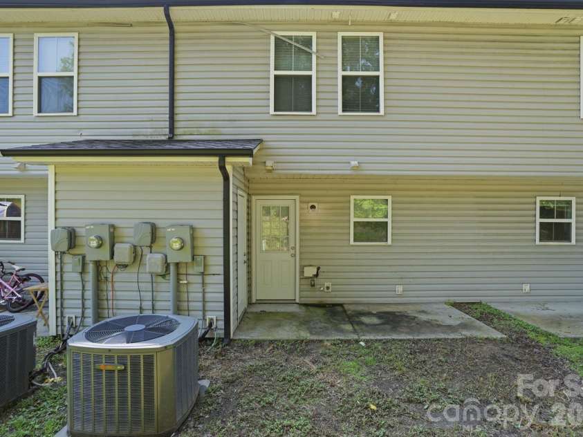 155 Mckinnon Avenue, Concord, NC 28025.  MLS# CAR4415280, YatesRealty ID 44937. 