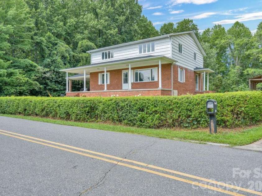 490 Morehead Road, Marion, NC 28752.  MLS# CAR4415496, YatesRealty ID 44938. 