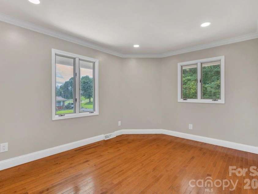 490 Morehead Road, Marion, NC 28752.  MLS# CAR4415496, YatesRealty ID 44938. 