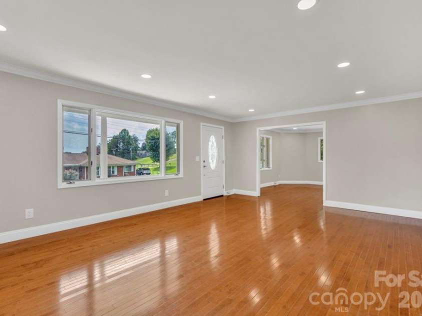 490 Morehead Road, Marion, NC 28752.  MLS# CAR4415496, YatesRealty ID 44938. 