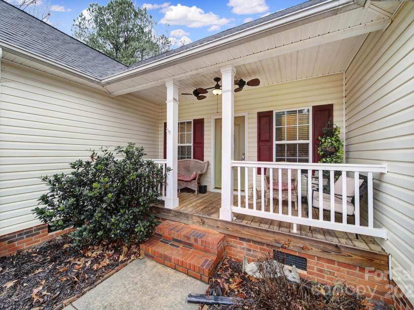 1055 Cedar Hills Lane, Lancaster, SC 29720.  MLS# CAR4211939, YatesRealty ID 4494. 