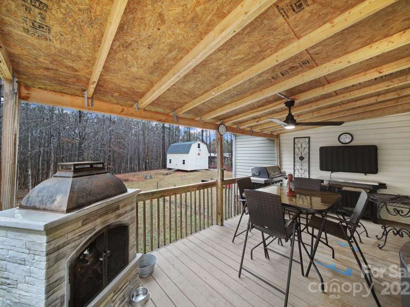 1055 Cedar Hills Lane, Lancaster, SC 29720.  MLS# CAR4211939, YatesRealty ID 4494. 