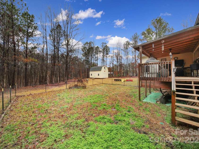 1055 Cedar Hills Lane, Lancaster, SC 29720.  MLS# CAR4211939, YatesRealty ID 4494. 