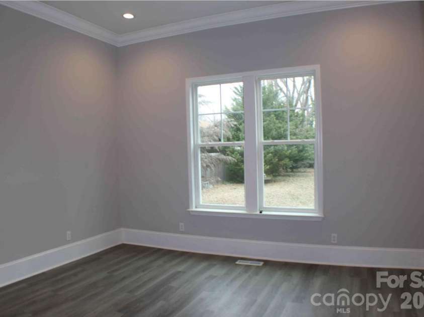 128 College Street, Chester, SC 29706.  MLS# CAR4345939, YatesRealty ID 4494. 