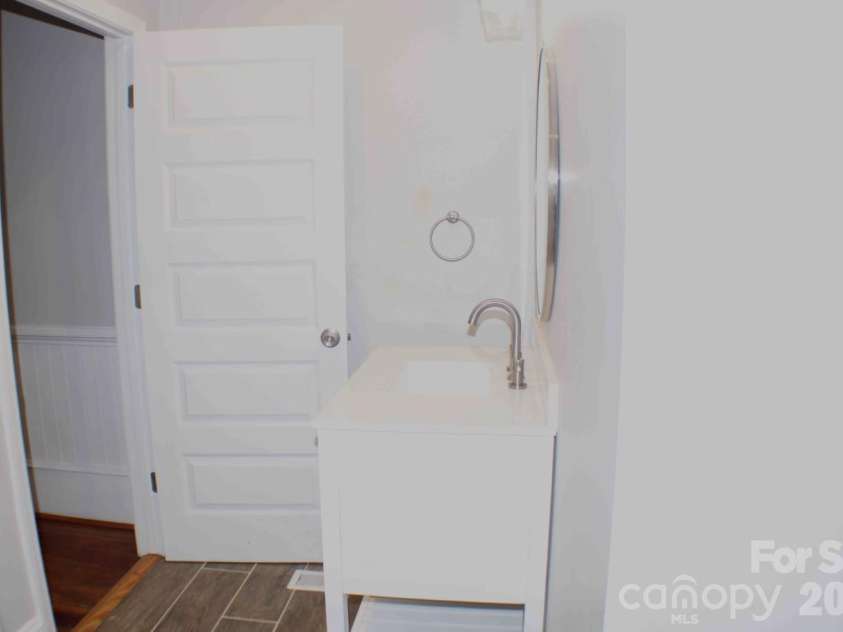 128 College Street, Chester, SC 29706.  MLS# CAR4345939, YatesRealty ID 4494. 