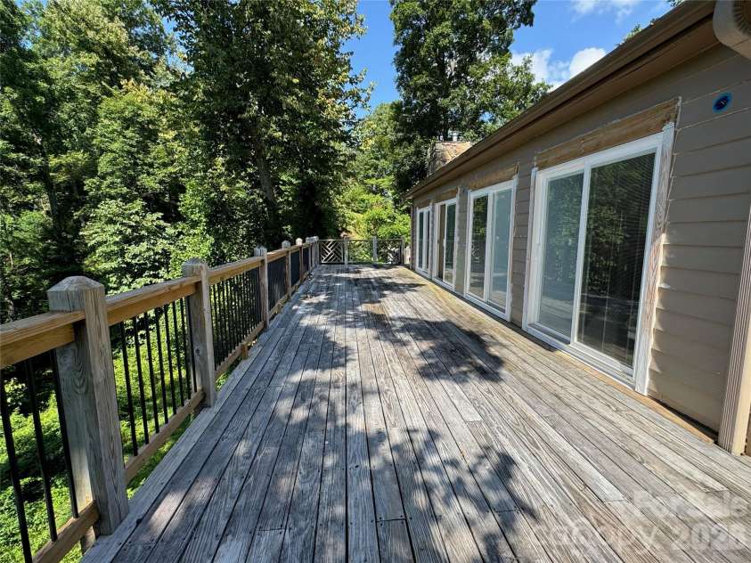 87 Island In The Sky Trail, Weaverville, NC 28787.  MLS# CAR4415059, YatesRealty ID 44940. 