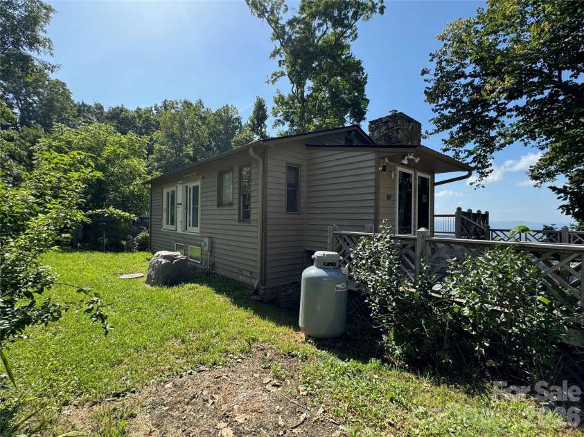 87 Island In The Sky Trail, Weaverville, NC 28787.  MLS# CAR4415059, YatesRealty ID 44940. 