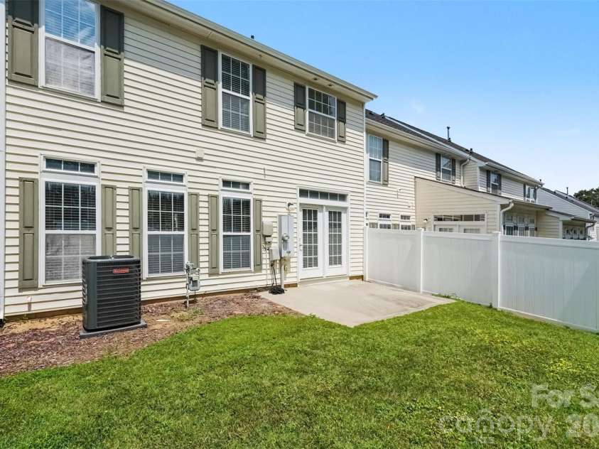 12111 Windy Rock Way, Charlotte, NC 28273.  MLS# CAR4415294, YatesRealty ID 44941. Fenced in back yard for privacy