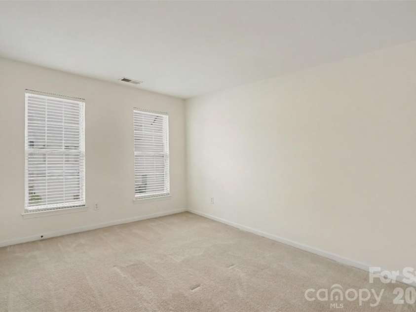 12111 Windy Rock Way, Charlotte, NC 28273.  MLS# CAR4415294, YatesRealty ID 44941. Secondary Bedroom