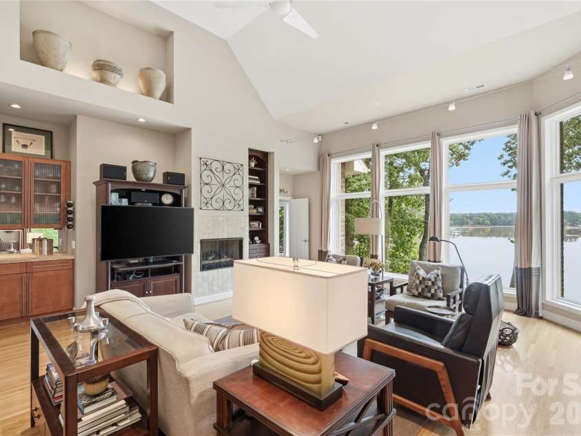 1075 Lakefront Woods Drive, Belmont, NC 28012.  MLS# CAR4402621, YatesRealty ID 44942. 