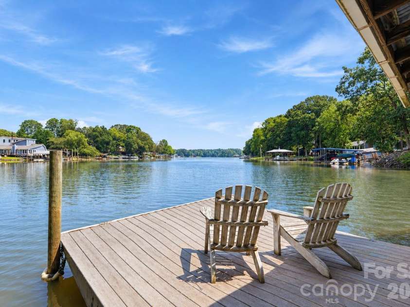 1075 Lakefront Woods Drive, Belmont, NC 28012.  MLS# CAR4402621, YatesRealty ID 44942. 