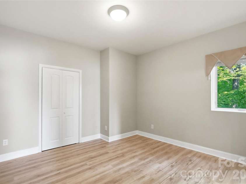 1075 Lakefront Woods Drive, Belmont, NC 28012.  MLS# CAR4402621, YatesRealty ID 44942. Secondary bedroom