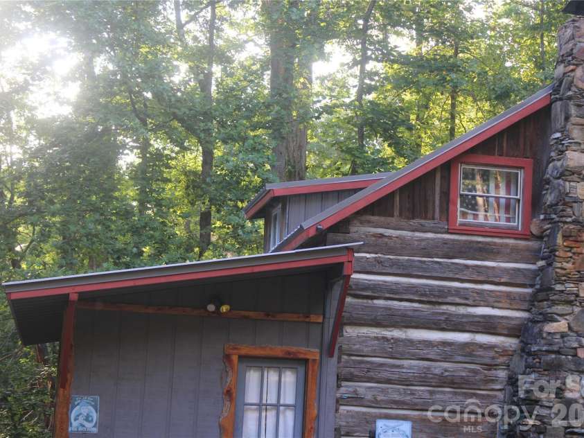 192 Wren Drive, Rutherfordton, NC 287139.  MLS# CAR4415505, YatesRealty ID 44943. 