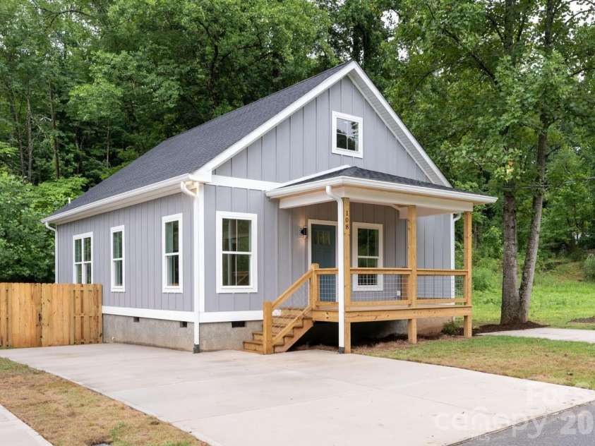 108 Orchard Street, Old Fort, NC 28762.  MLS# CAR4404032, YatesRealty ID 44945. 