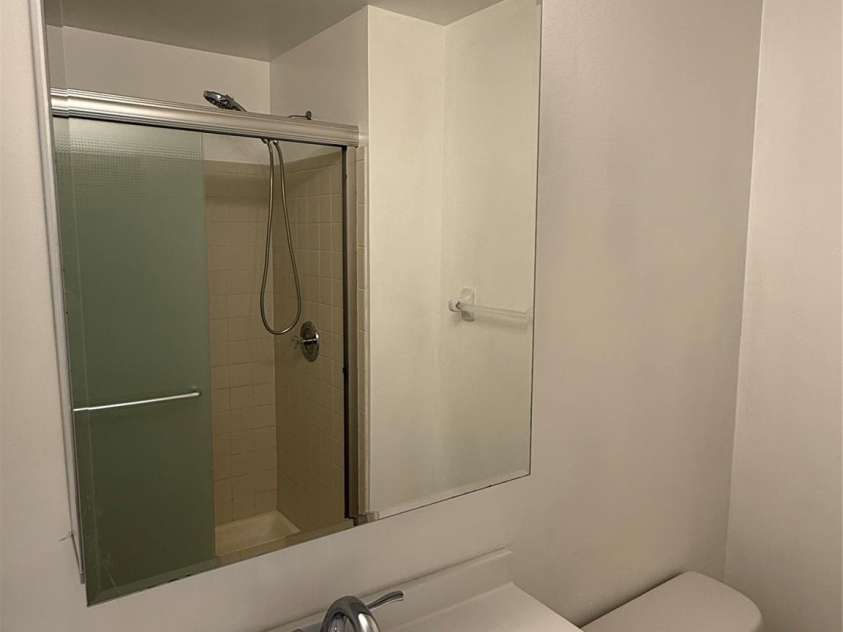 1645 Arlyn Circle, Charlotte, NC 28213.  MLS# CAR4404772, YatesRealty ID 44948. Main bathroom