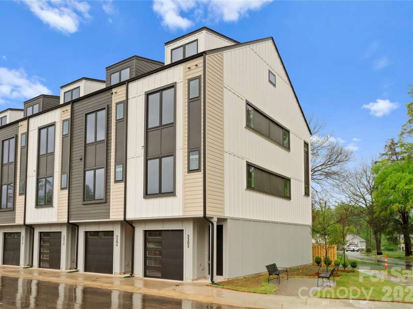 3216 Riley Avenue, Charlotte, NC 28269.  MLS# CAR4414143, YatesRealty ID 44949. 