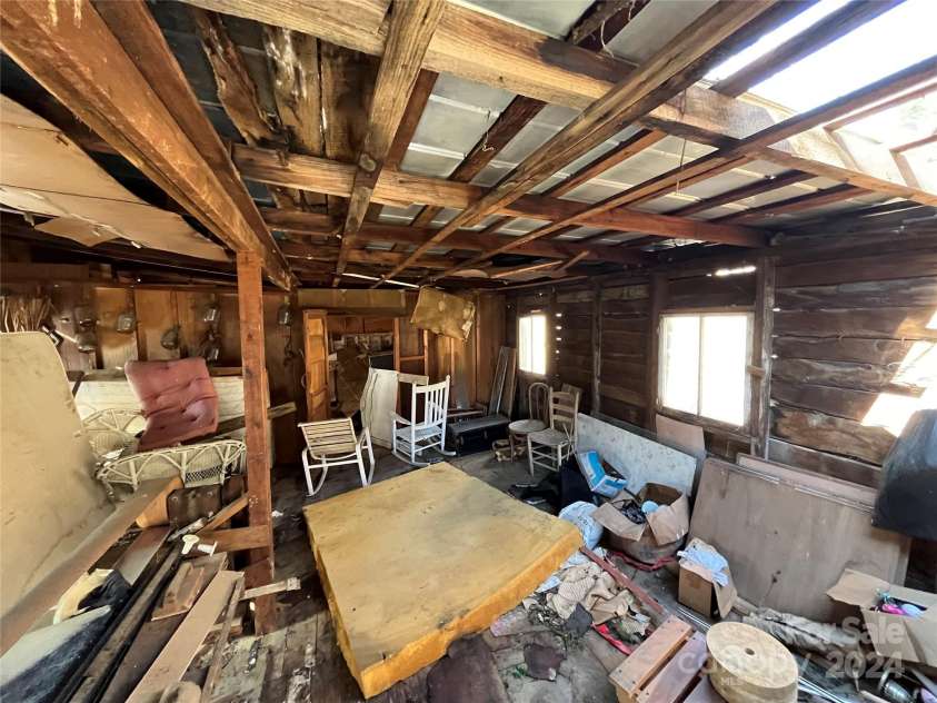 1010 Fisher Branch Road, Marshall, NC 28753.  MLS# CAR4114181, YatesRealty ID 4495. 