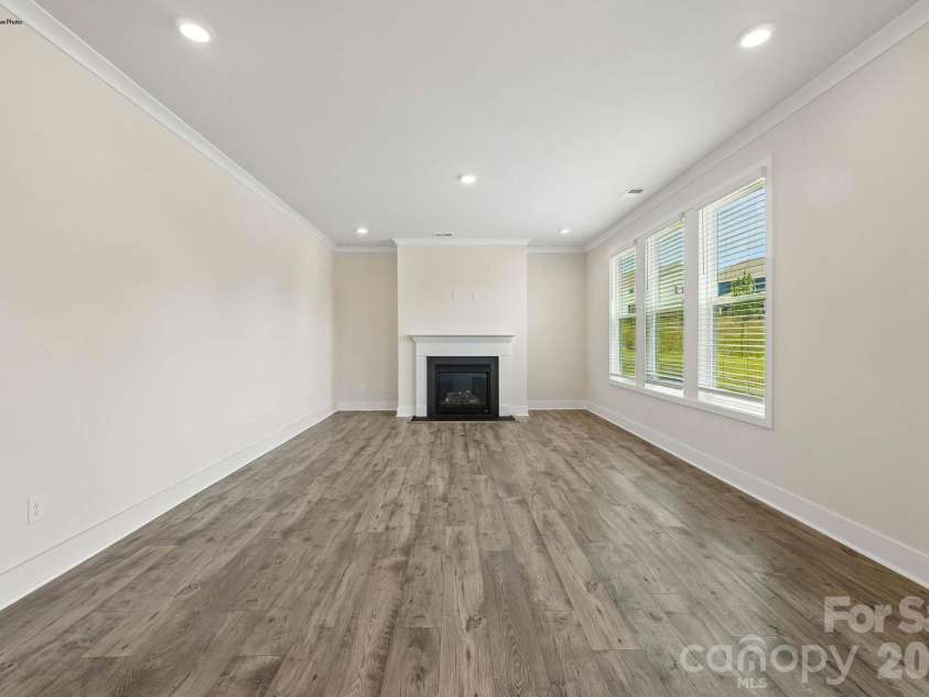 4231 Round Table Drive, Gastonia, NC 28056.  MLS# CAR4346201, YatesRealty ID 4495. 