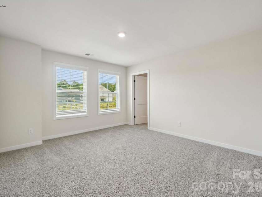 4231 Round Table Drive, Gastonia, NC 28056.  MLS# CAR4346201, YatesRealty ID 4495. 
