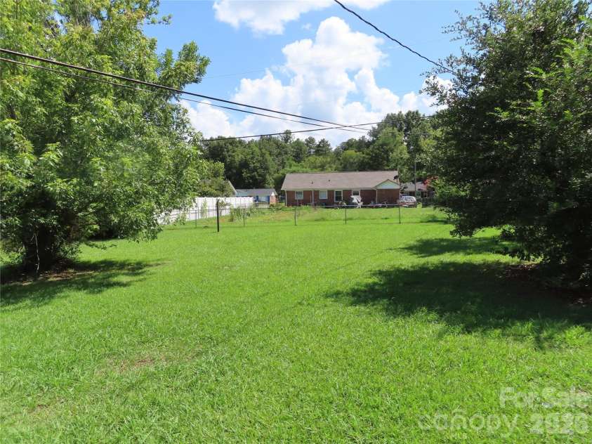 1170 Parkmont Lane, Rock Hill, SC 29730.  MLS# CAR4413651, YatesRealty ID 44950. 
