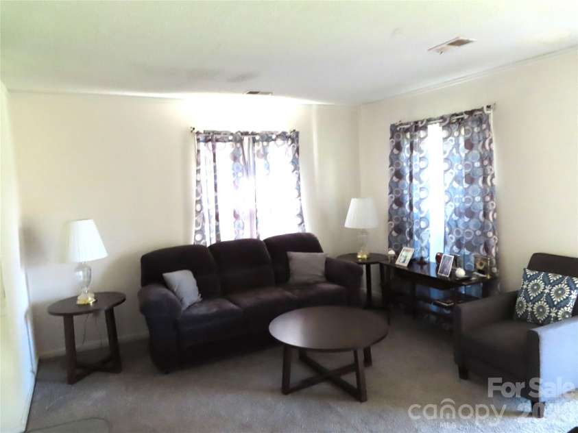 1170 Parkmont Lane, Rock Hill, SC 29730.  MLS# CAR4413651, YatesRealty ID 44950. 