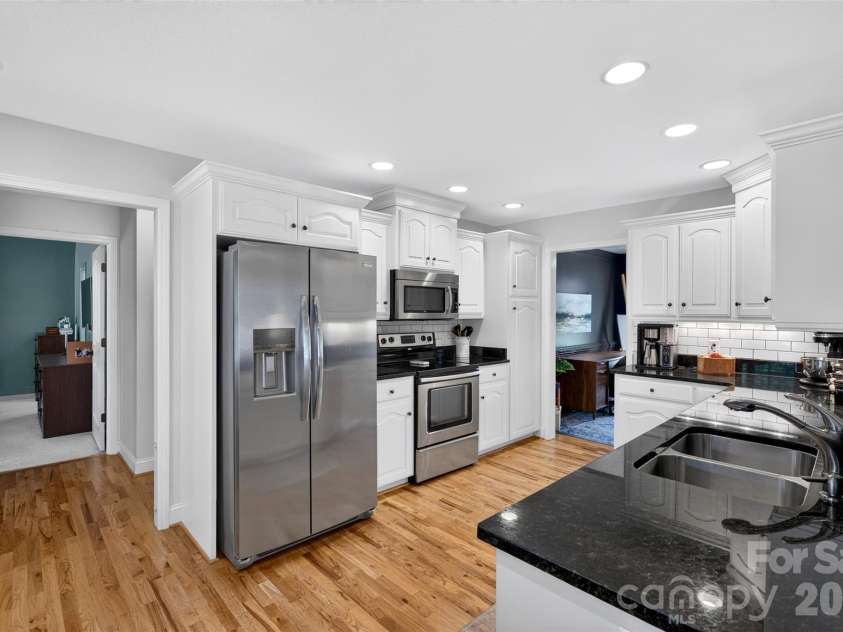 846 Affirmed Drive, Boiling Springs, SC 29316.  MLS# CAR4414338, YatesRealty ID 44951. 