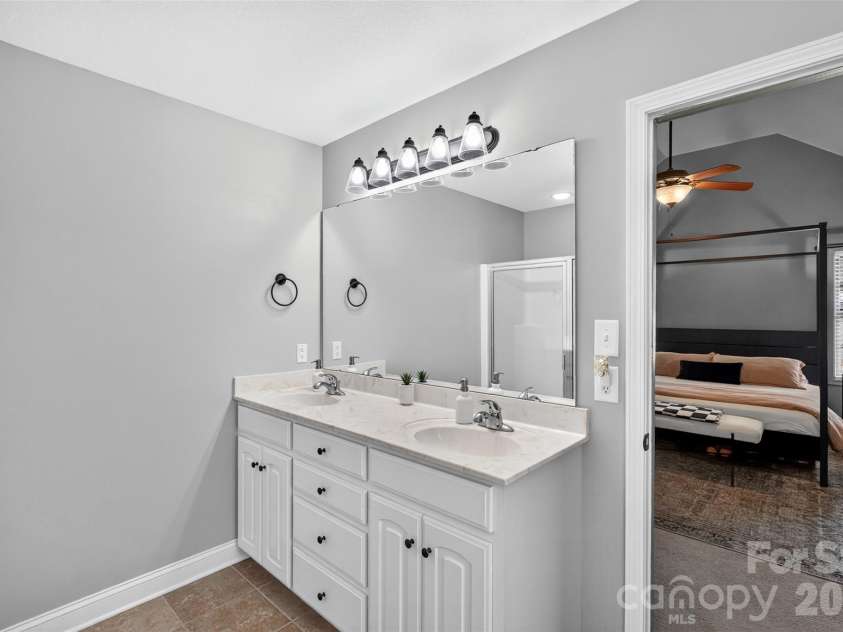 846 Affirmed Drive, Boiling Springs, SC 29316.  MLS# CAR4414338, YatesRealty ID 44951. 