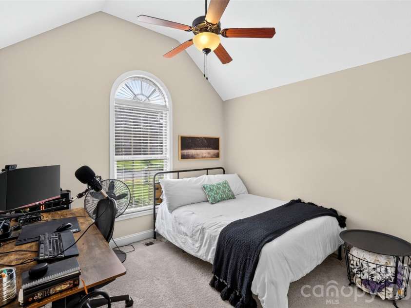 846 Affirmed Drive, Boiling Springs, SC 29316.  MLS# CAR4414338, YatesRealty ID 44951. 