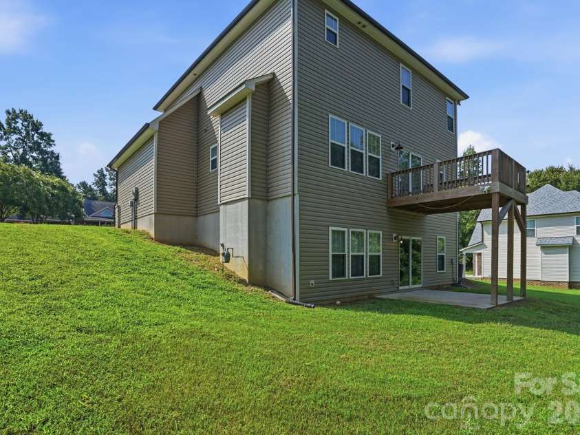 235 Brook Avenue, Concord, NC 28025.  MLS# CAR4415282, YatesRealty ID 44952. 