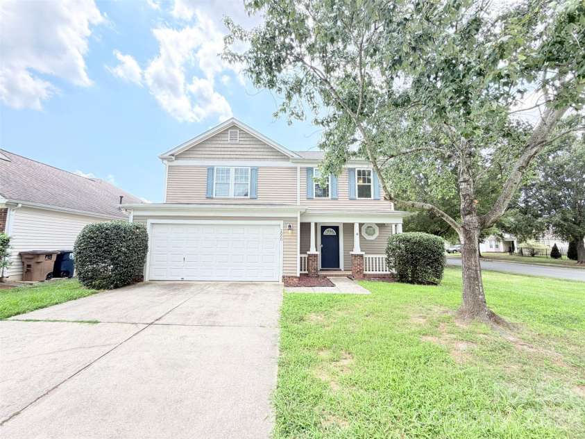 2000 Sunlight Path Drive, Monroe, NC 28110.  MLS# CAR4415535, YatesRealty ID 44955. 