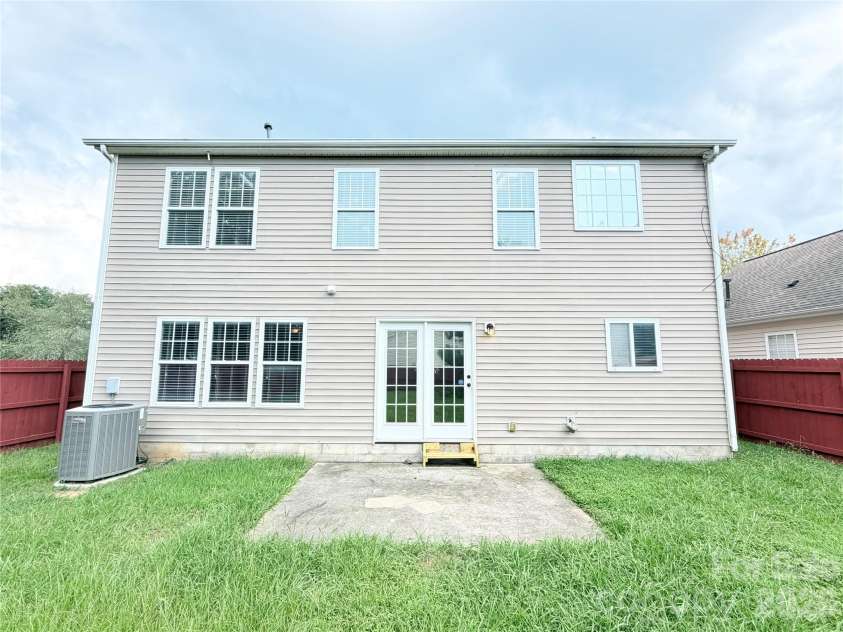 2000 Sunlight Path Drive, Monroe, NC 28110.  MLS# CAR4415535, YatesRealty ID 44955. 