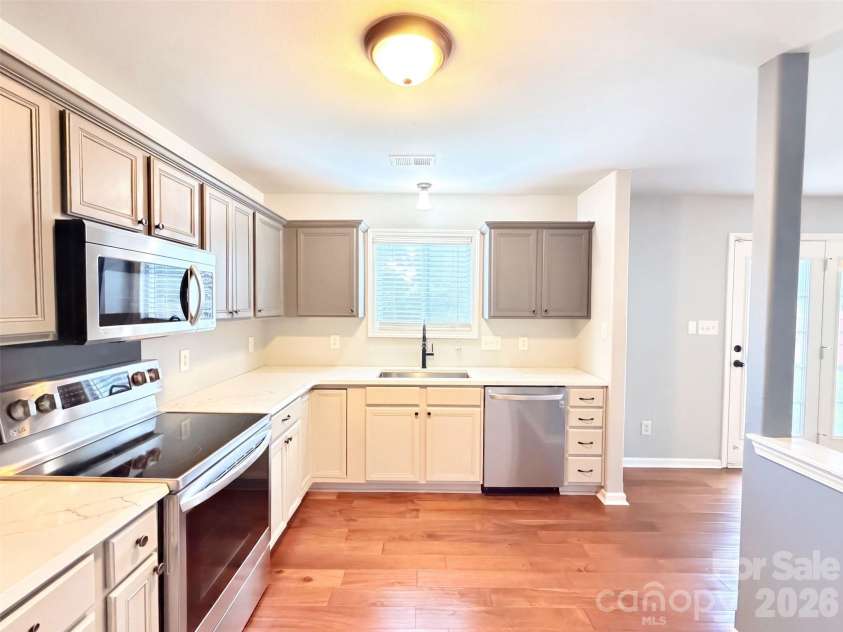 2000 Sunlight Path Drive, Monroe, NC 28110.  MLS# CAR4415535, YatesRealty ID 44955. 