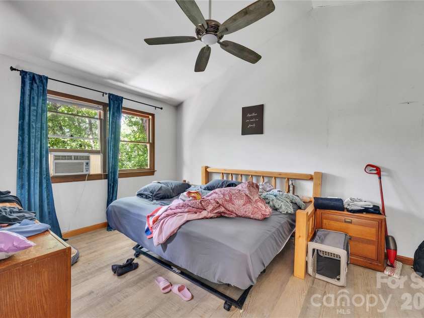 155 Horse Shoe Ridge Road, Deep Gap, NC 28618.  MLS# CAR4415542, YatesRealty ID 44957. 