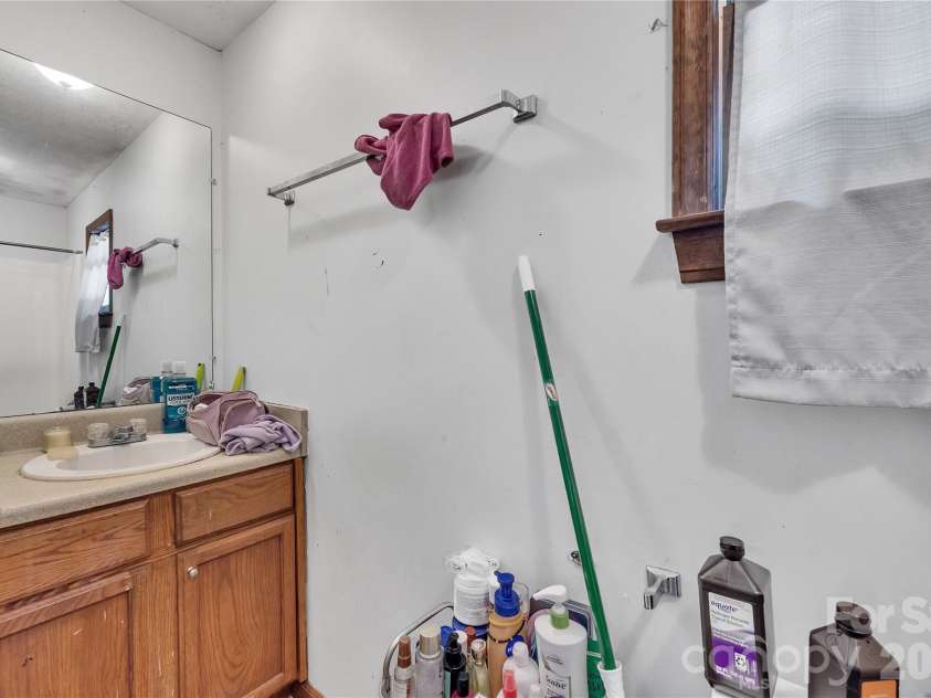 155 Horse Shoe Ridge Road, Deep Gap, NC 28618.  MLS# CAR4415542, YatesRealty ID 44957. 